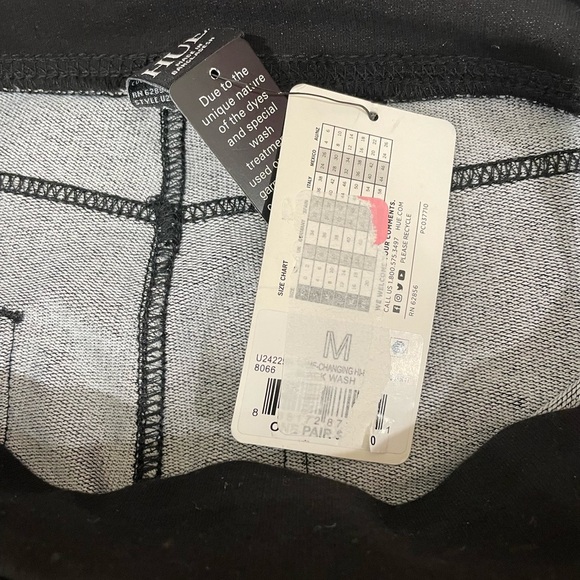 HUE Black straight leg high waisted size M - Picture 3 of 7